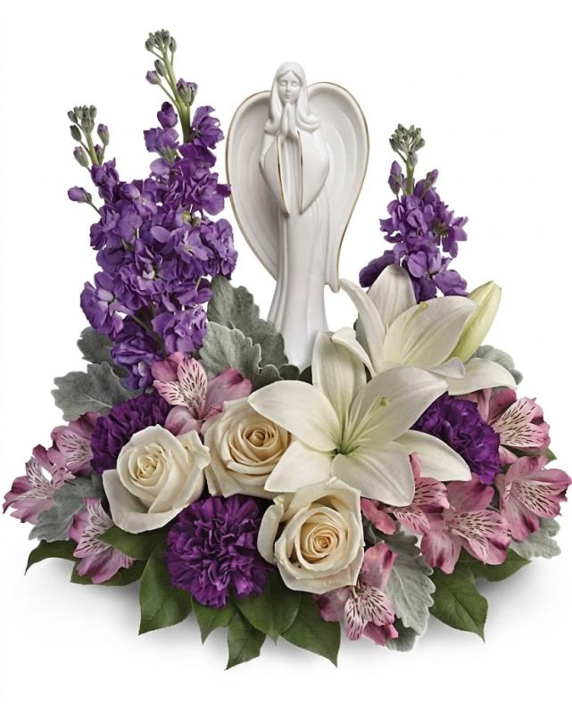 An image of Teleflora's Beautiful Heart Arrangement Standard