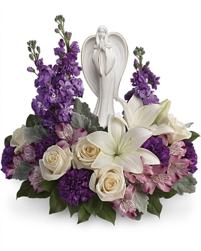 An image of Teleflora's Beautiful Heart Arrangement Standard