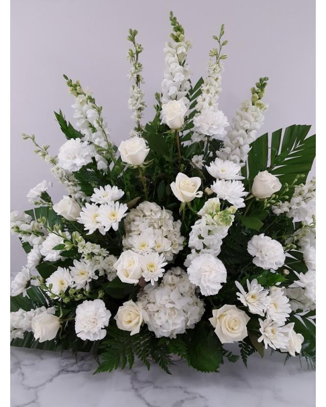 An image of Funeral Basket Traditional All White Premium